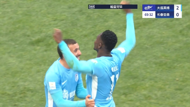 馬萊萊大連處子球！呂焯毅助攻馬萊萊破門，大連英博2-0亞泰