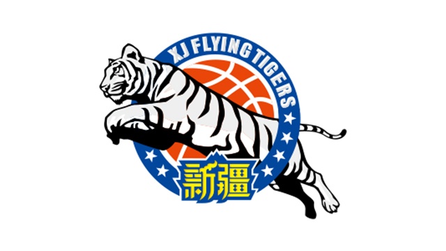 富裕仗！新疆11人出場(chǎng)10人有得分 包括首發(fā)五虎在內(nèi)8人上雙！