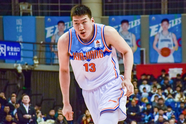 高效輸出！李炎哲半場7中5拿到12分2板1助1斷2帽